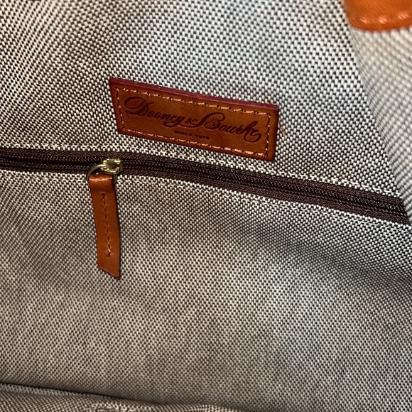 Dooney & bourke - Picture 5 of 6